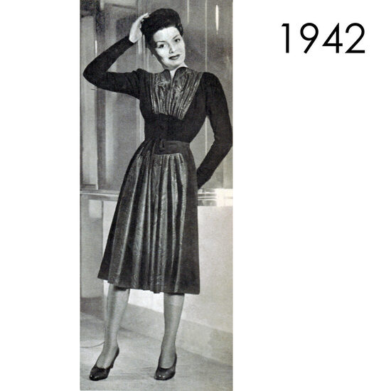 1942 Dress. Busts 96 cm or 108 cm (37.8" or 42.5")